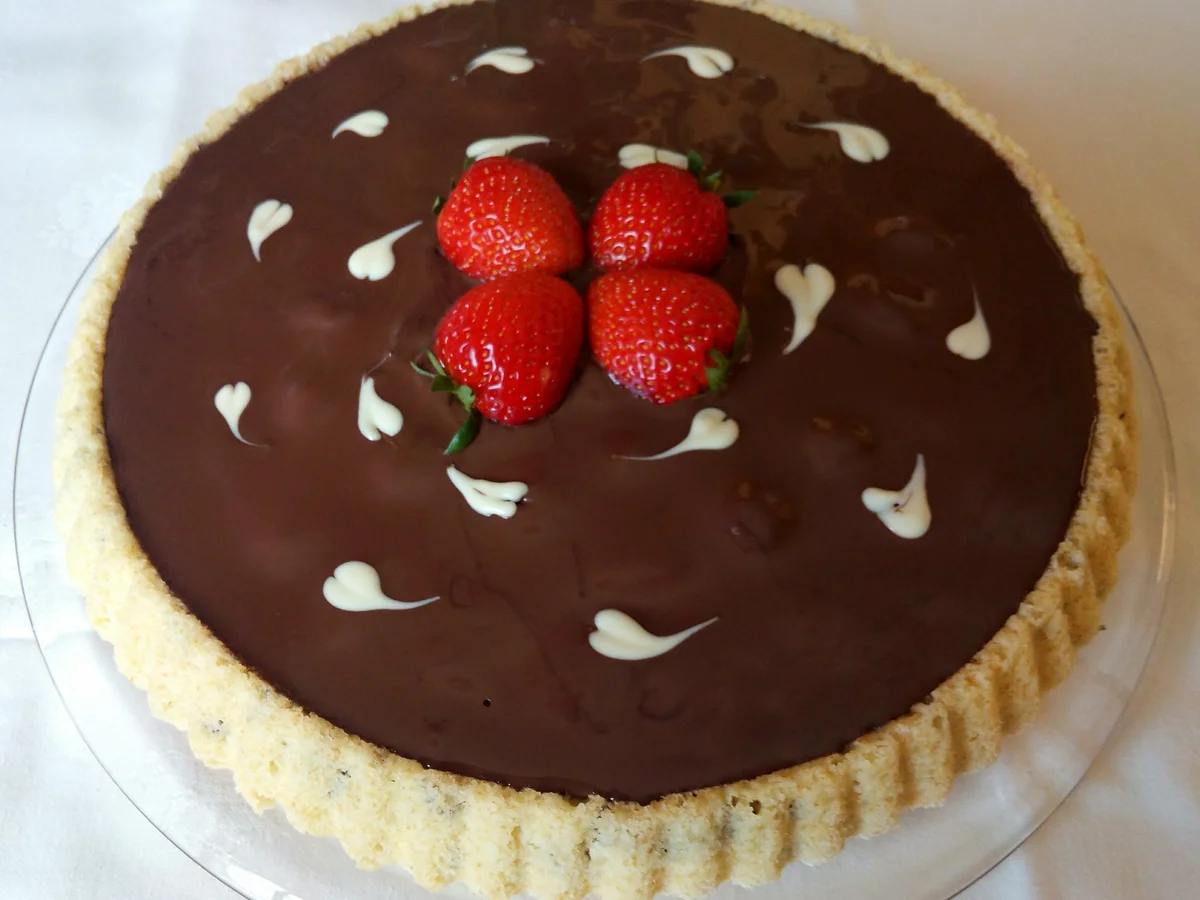 Schokoladentorte mit Erdbeeren - Rezept - Bild Nr. 3533