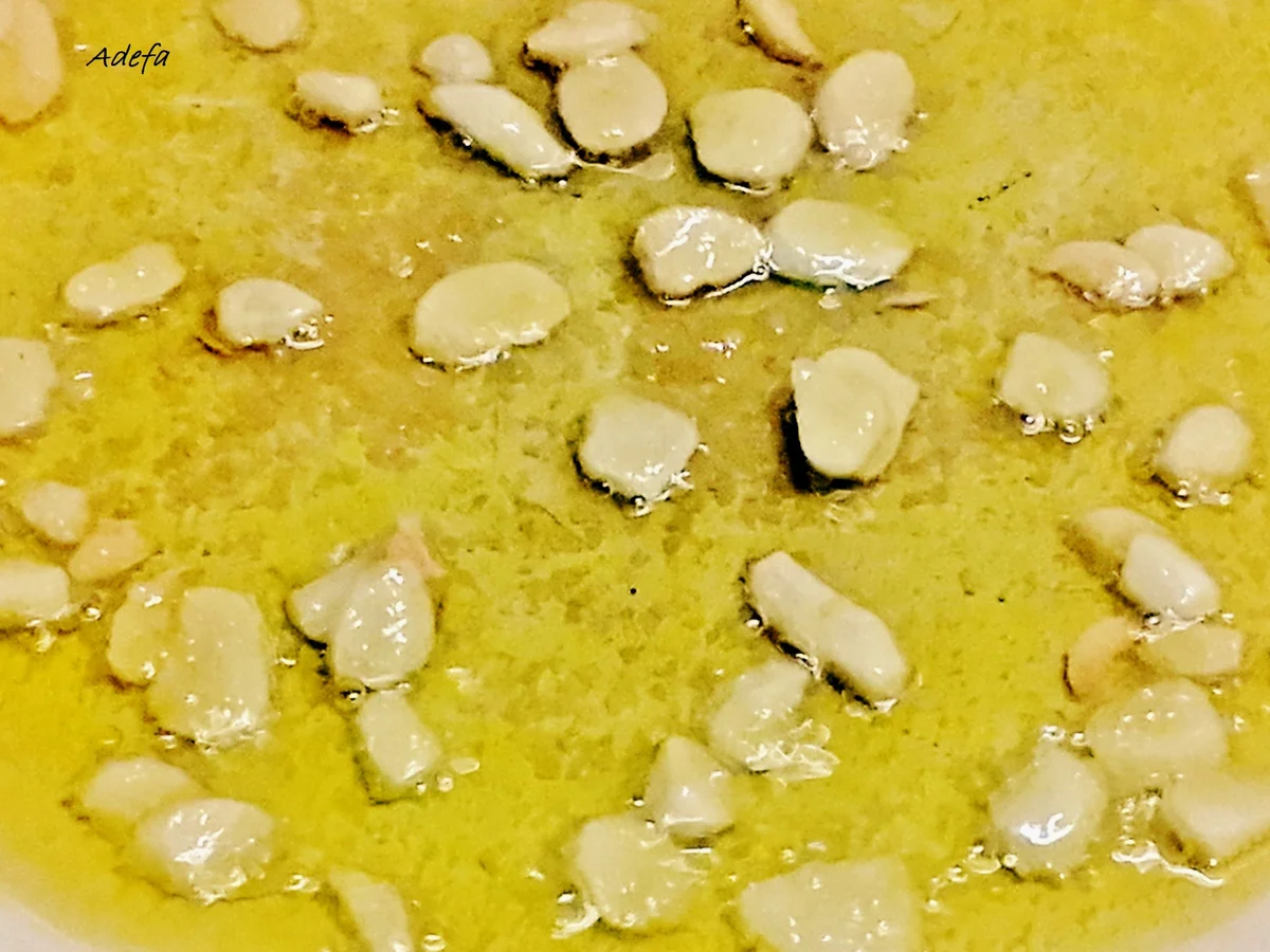 Gambas - Garnelen flambiert in Knoblauchöl - Rezept - Bild Nr. 3540