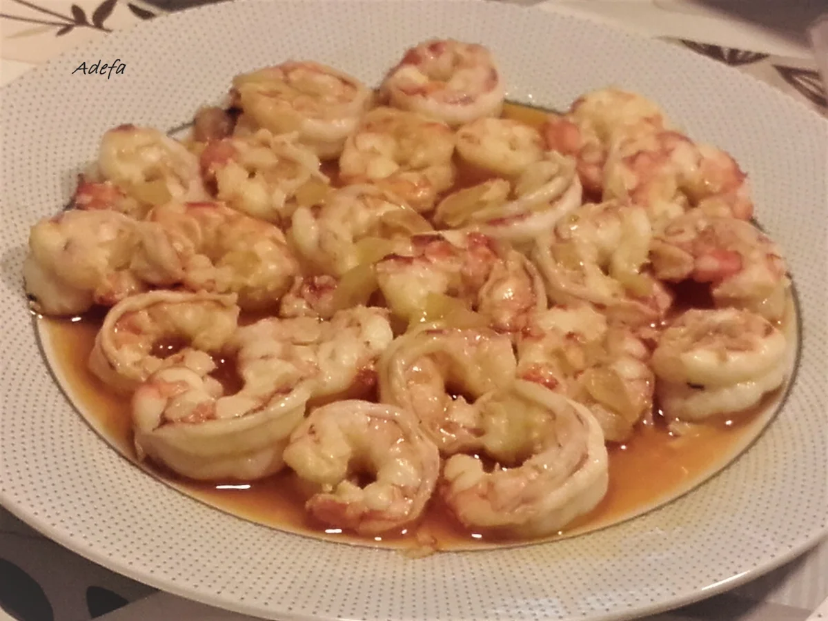 Gambas - Garnelen flambiert in Knoblauchöl - Rezept - Bild Nr. 3543