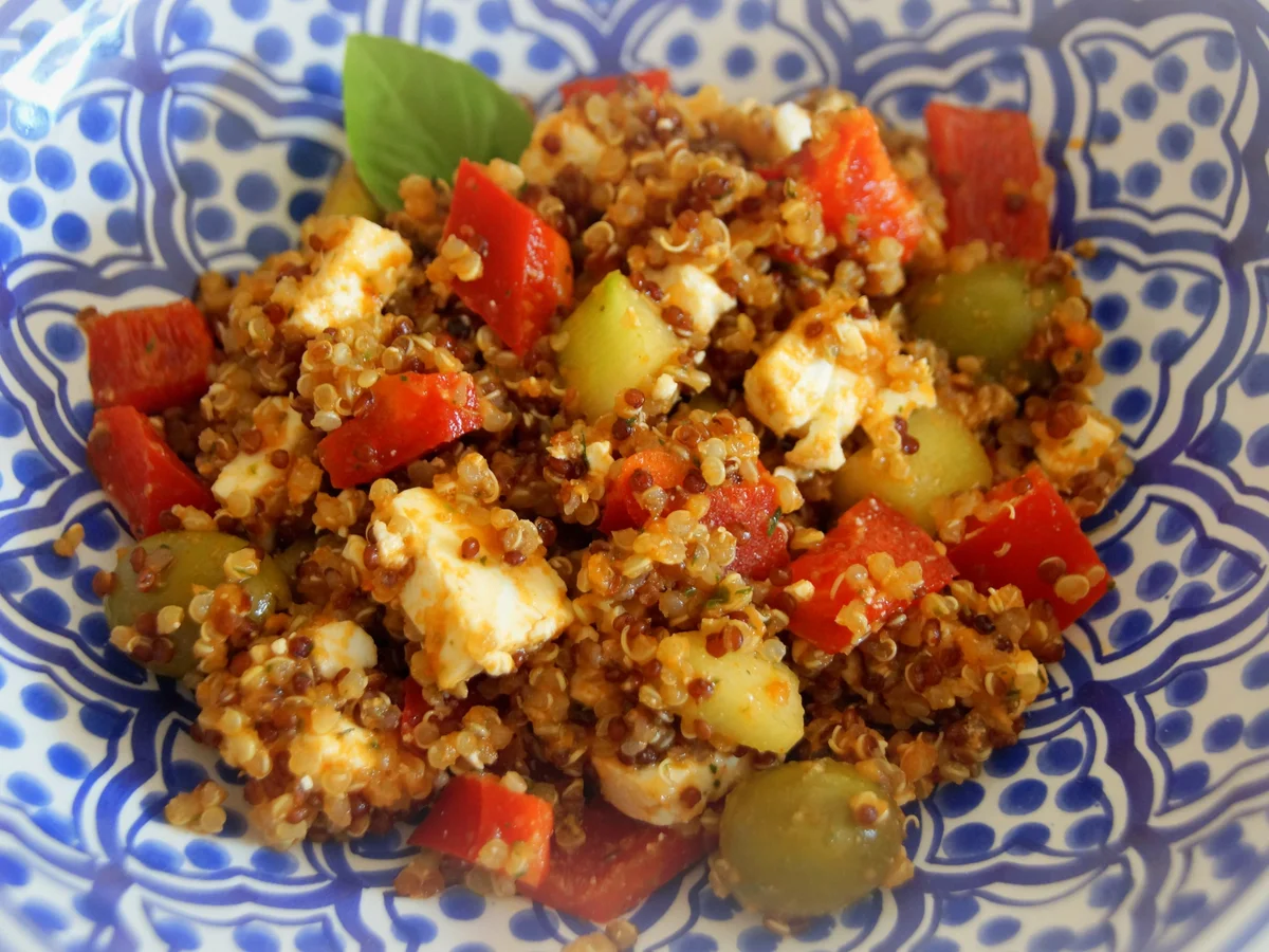 Rezept: Griechischer Quinoa-Salat Bild Nr. 2 Griechischer Quinoa-Salat - Rezept - Bild Nr. 2