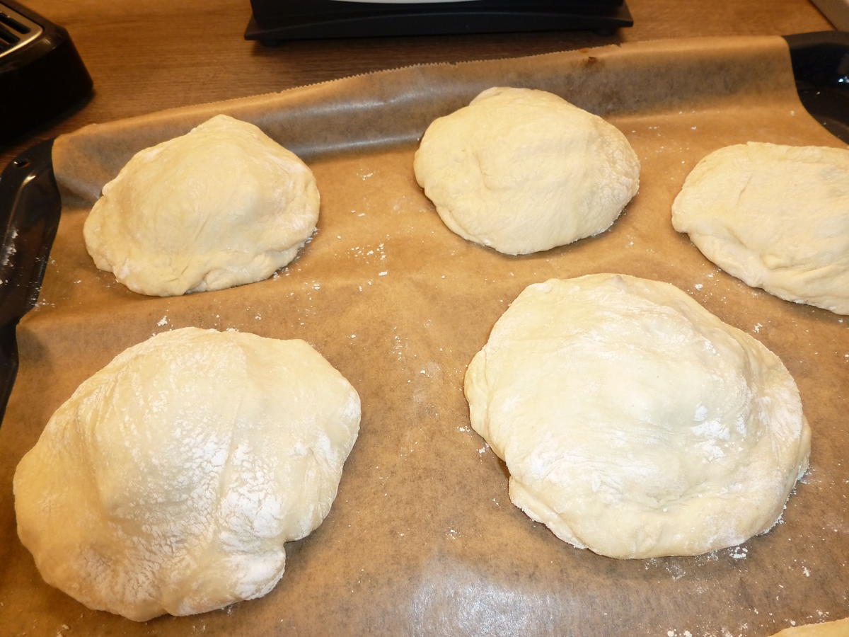 Gefüllte Dinkelbrötchen "Cheeseburger Style" - Rezept - Bild Nr. 3536