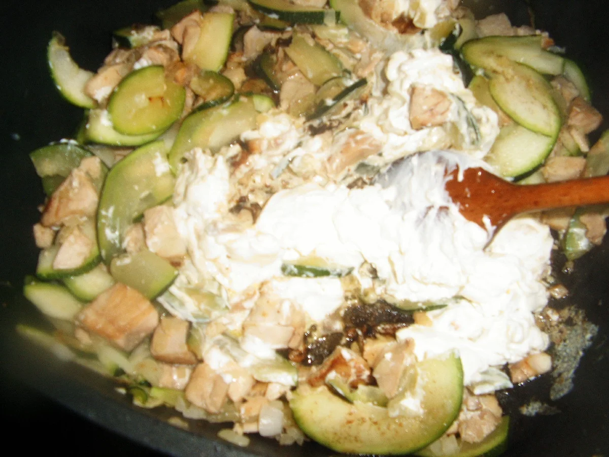 Rezept: Zucchini-Lachs -Nudeln Bild Nr. 3540 Zucchini-Lachs -Nudeln - Rezept - Bild Nr. 3540