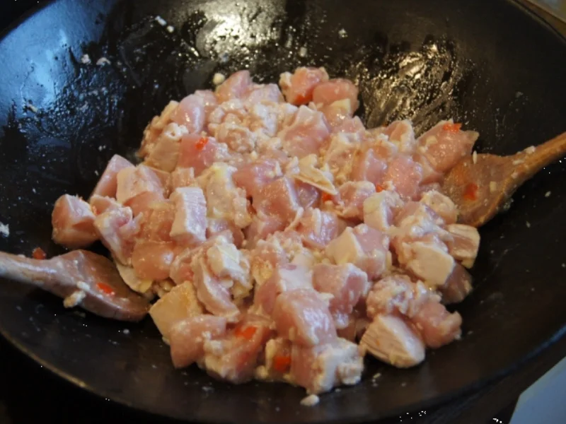 Hähnchenbrustfiletcurry mit roten Spitzpaprika und Basmatireis - Rezept - Bild Nr. 3545