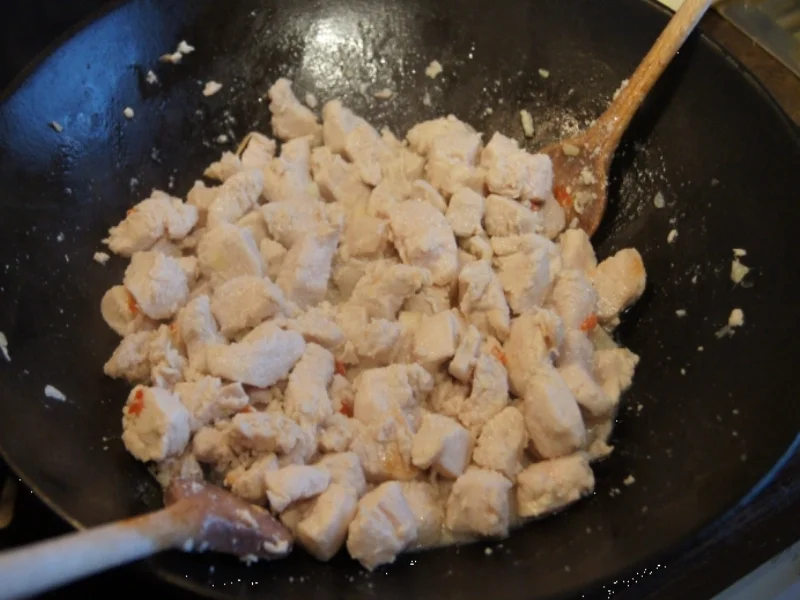 Hähnchenbrustfiletcurry mit roten Spitzpaprika und Basmatireis - Rezept - Bild Nr. 3549