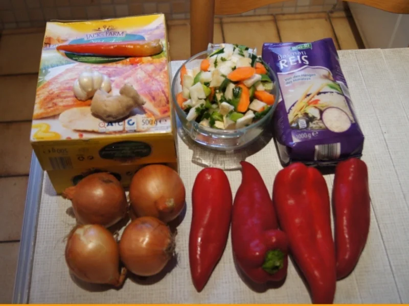 Hähnchenbrustfiletcurry mit roten Spitzpaprika und Basmatireis - Rezept - Bild Nr. 3554