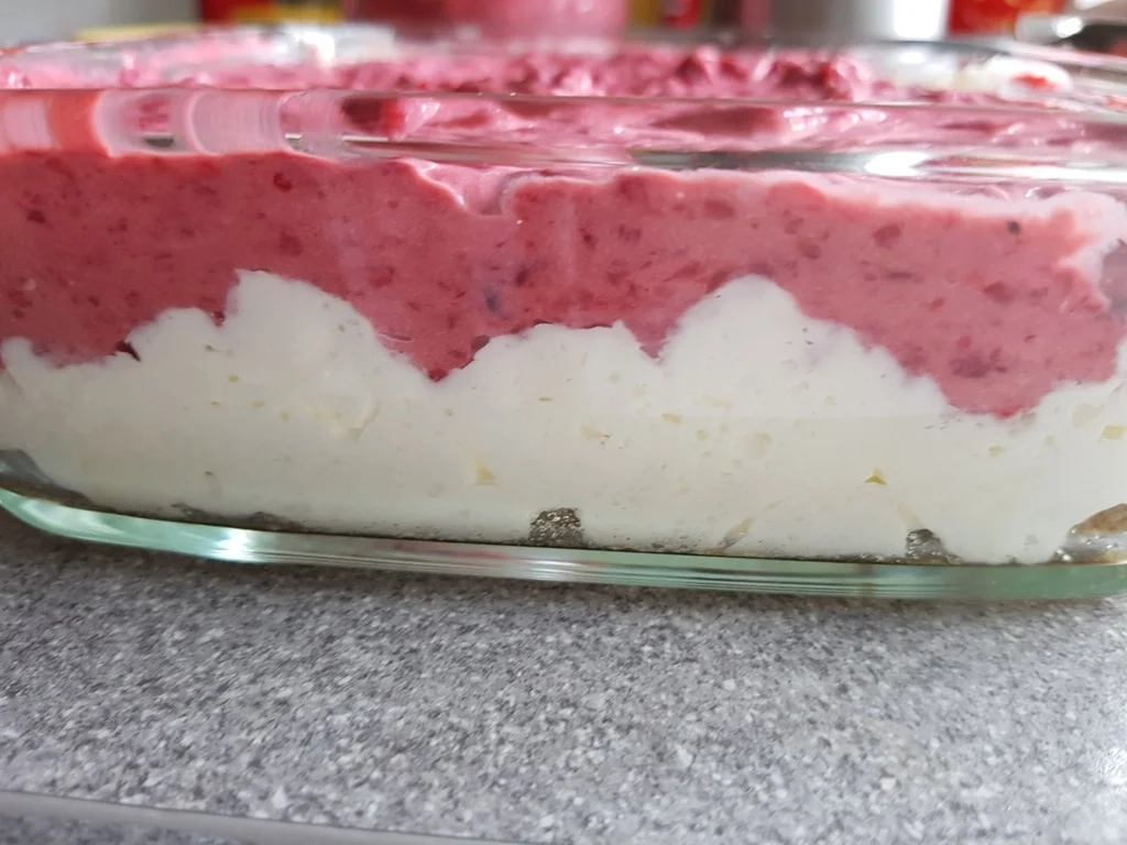 Granatapfel plus Beerenmus als Schichtdessert - Rezept - Bild Nr. 3568