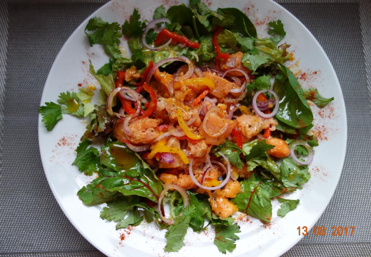 Fruchtiger Lachs-Salat nach Art Ceviche - Rezept - Bild Nr. 2