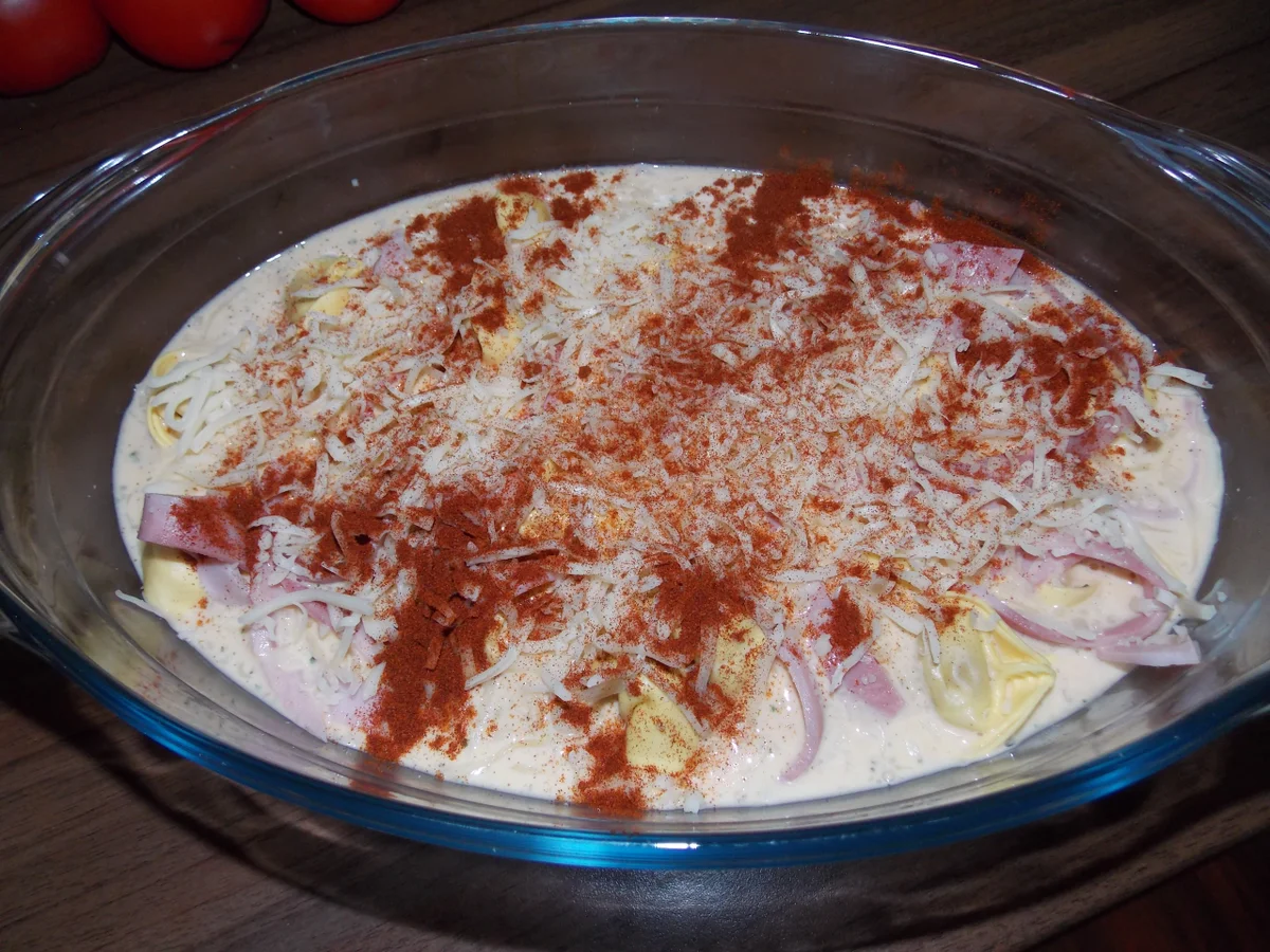 Rezept: Tortelloniauflauf mit Käse-Sahne Soße Bild Nr. 3582 Tortelloniauflauf mit Käse-Sahne Soße - Rezept - Bild Nr. 3582