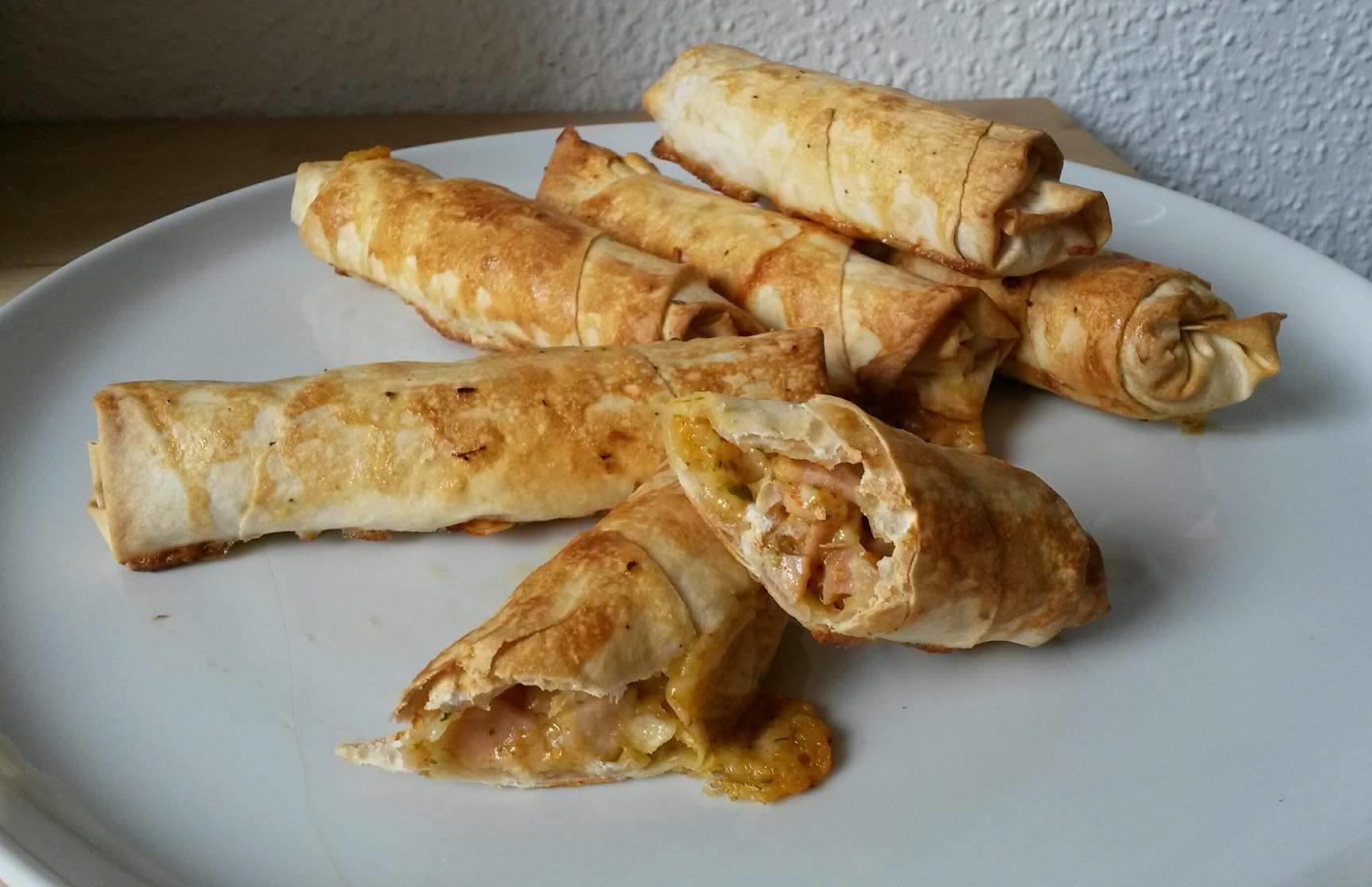 Bilder für Zigarren Börek mit Hähnchen - Käse / Spinat / Hackfüllung / Gemüse - Rezept