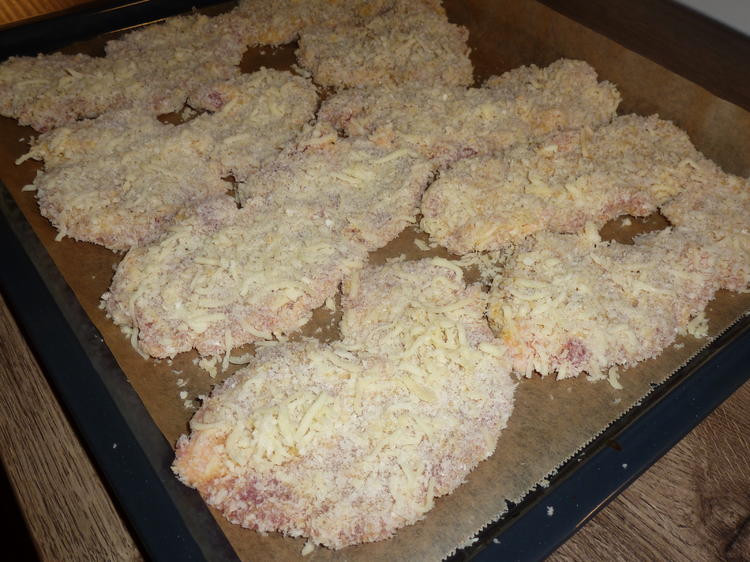 Panierte Käseschnitzel aus dem Ofen - Rezept - kochbar.de