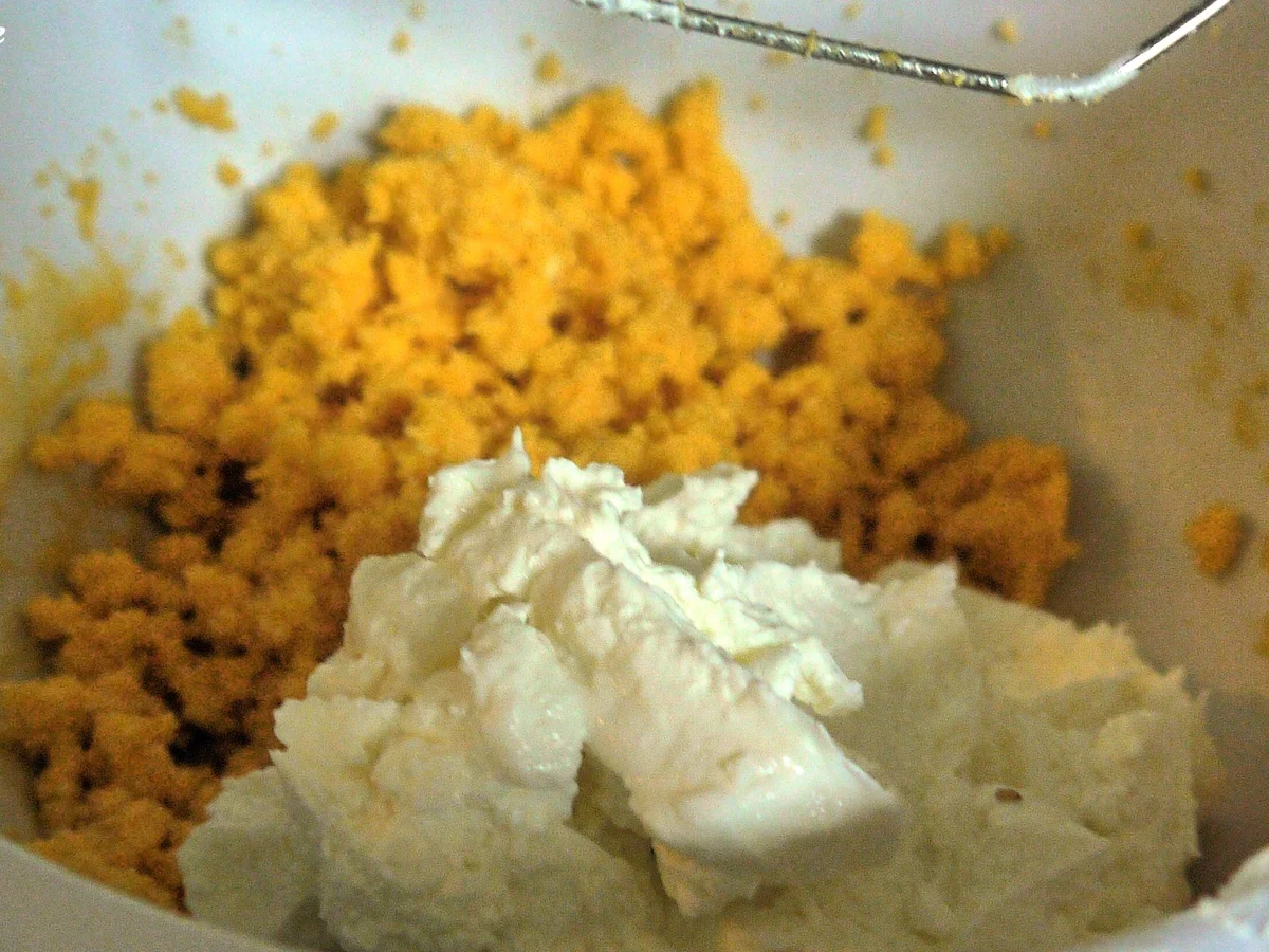 Käsekuchen mit Rum-Zimt-Pflaumen - Rezept - Bild Nr. 7