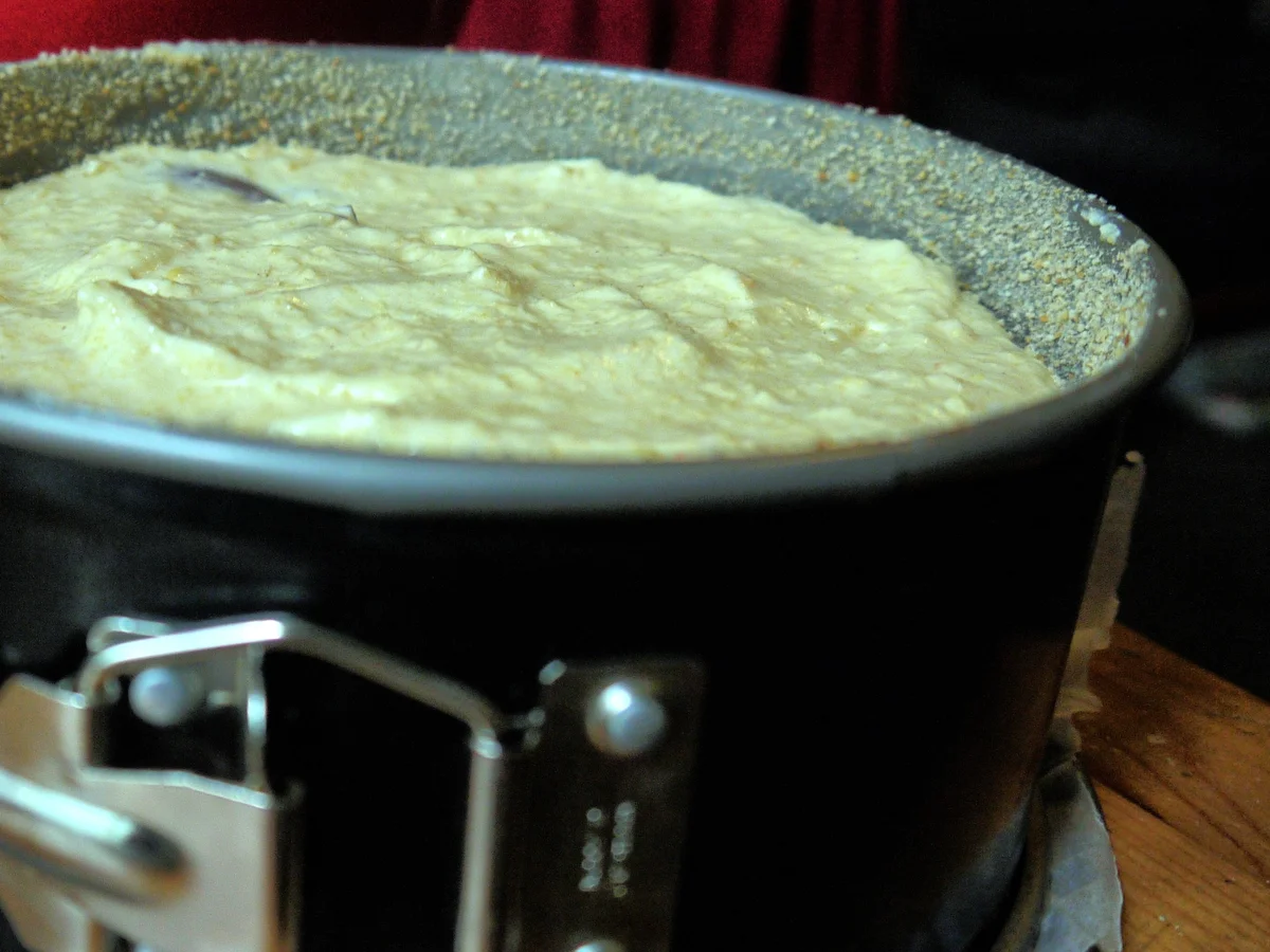 Käsekuchen mit Rum-Zimt-Pflaumen - Rezept - Bild Nr. 11