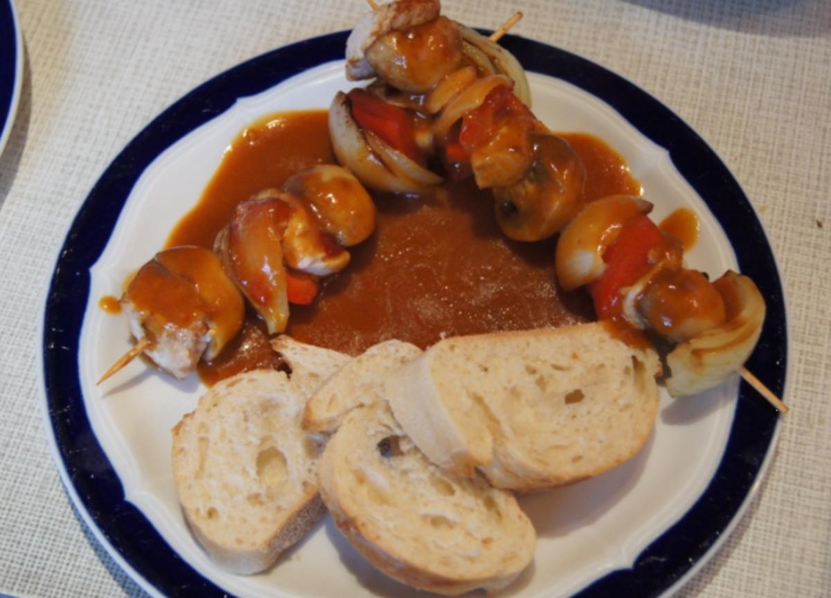 Bilder für Putenfleisch-Gemüse-Spieße mit pikanter Sauce - Rezept