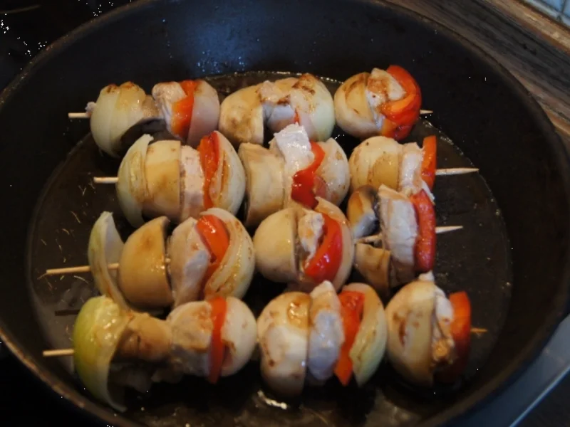 Putenfleisch-Gemüse-Spieße mit pikanter Sauce - Rezept - Bild Nr. 7