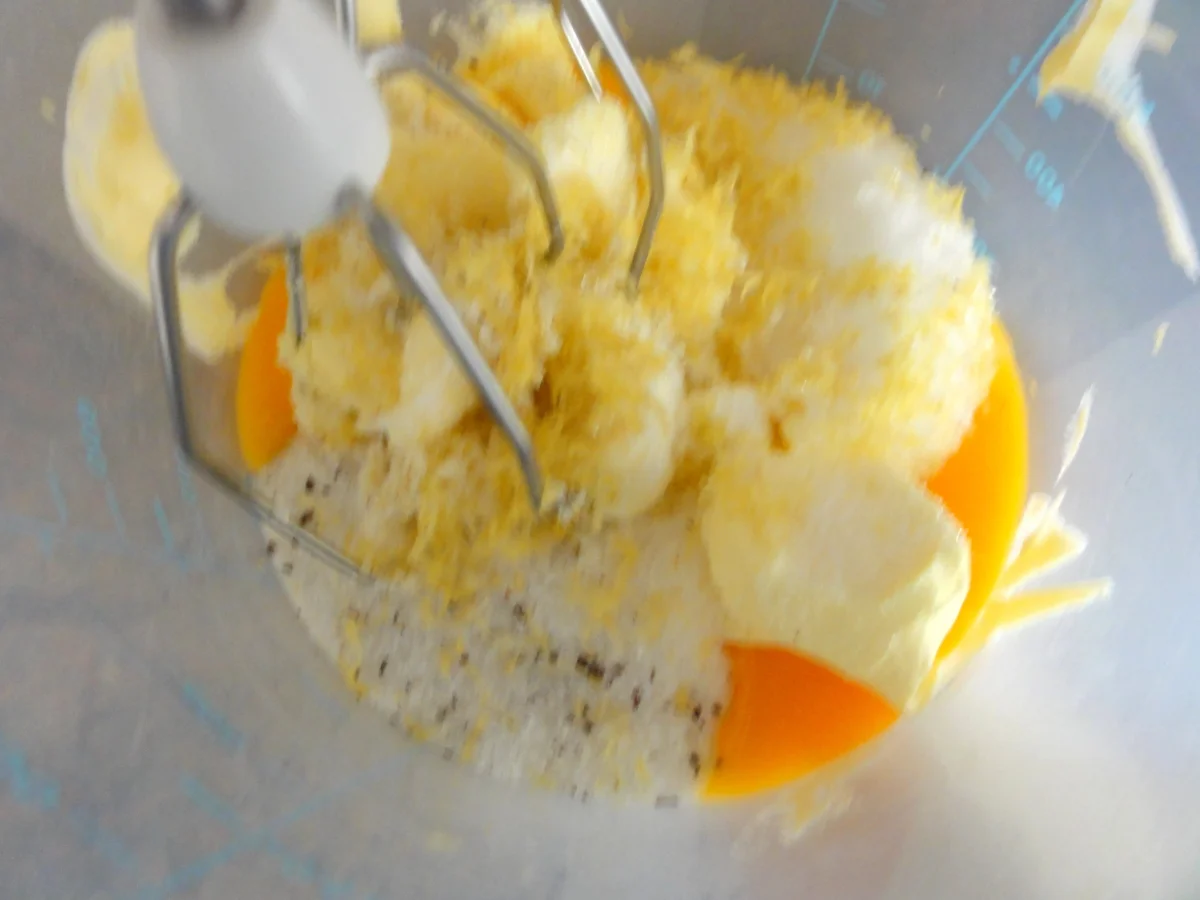 Rührteig:   KÄSEKUCHEN ohne Boden ... aber mit Erdbeerdecke - Rezept - Bild Nr. 3593