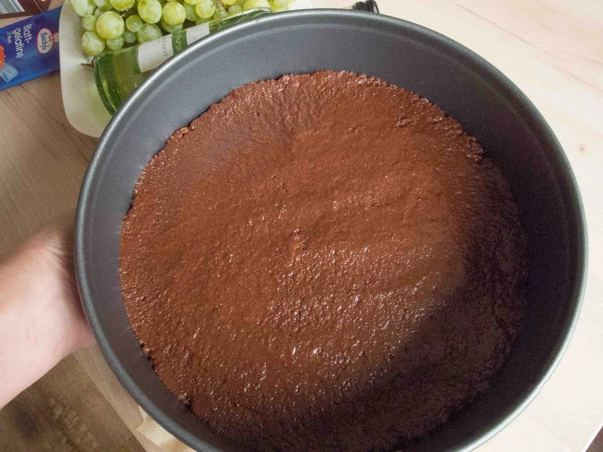 Rezept: Kuchen: Stracciatella-Cheese-Cake mit Trauben Bild Nr. 6 Kuchen: Stracciatella-Cheese-Cake mit Trauben - Rezept - Bild Nr. 6