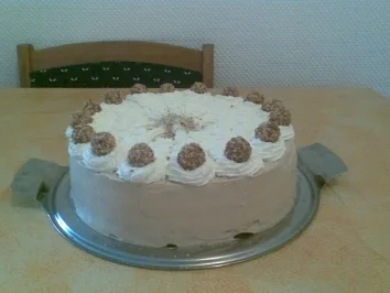 Rezept: Cappuccino-Sahne-Torte Cappuccino-Sahne-Torte - Rezept