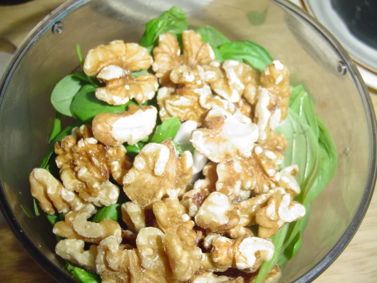 Basilikumpesto mal nicht Italienisch - Rezept - Bild Nr. 3620