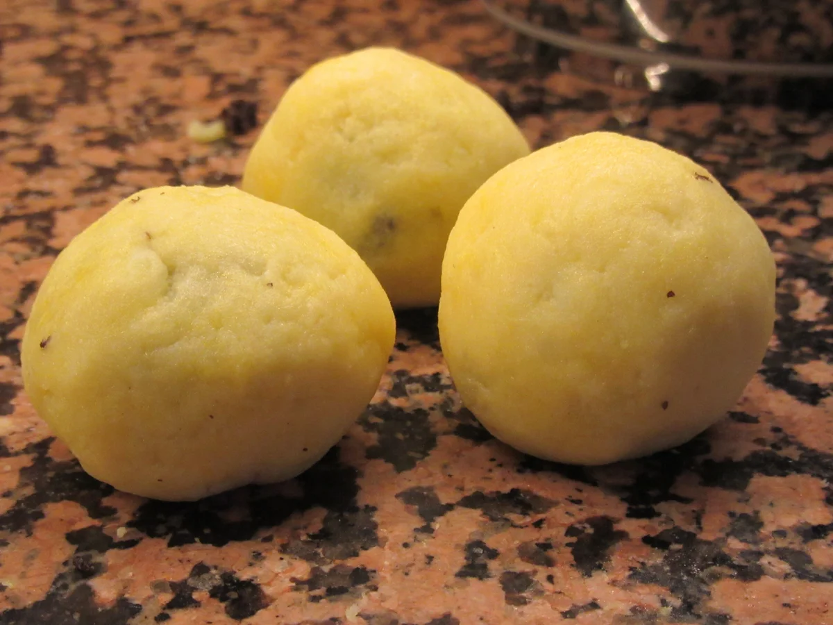 Rezept: Knödel: Mohnknödel aus dem Waldviertel - gebacken Bild Nr. 3626 Knödel: Mohnknödel aus dem Waldviertel - gebacken - Rezept - Bild Nr. 3626