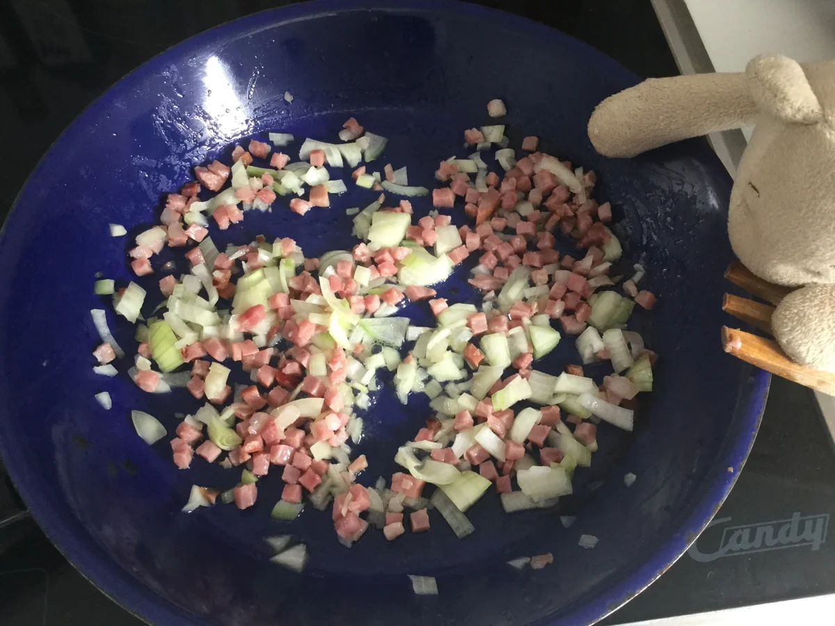 Rezept: Rührei mit Zwiebeln und Speck Bild Nr. 3619 Rührei mit Zwiebeln und Speck - Rezept - Bild Nr. 3619