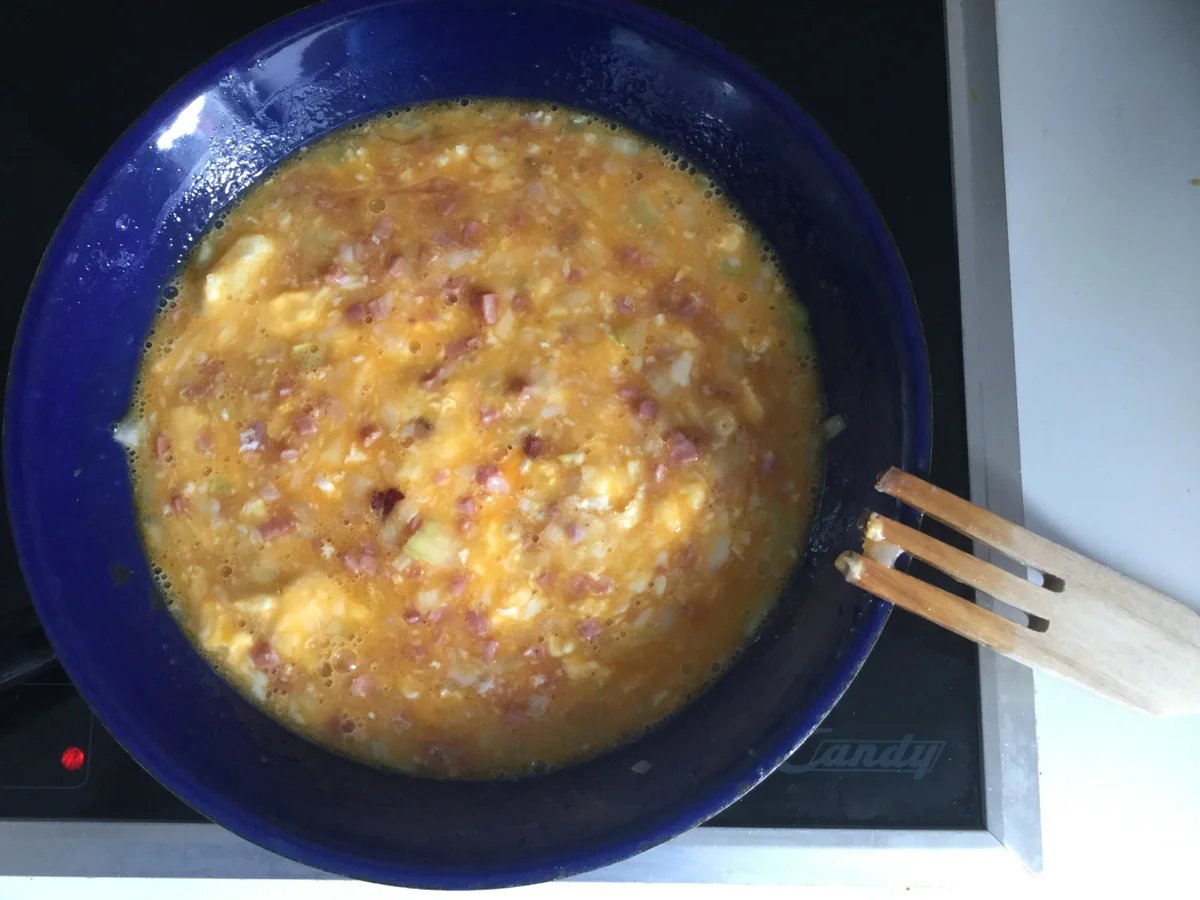 Rezept: Rührei mit Zwiebeln und Speck Bild Nr. 3622 Rührei mit Zwiebeln und Speck - Rezept - Bild Nr. 3622