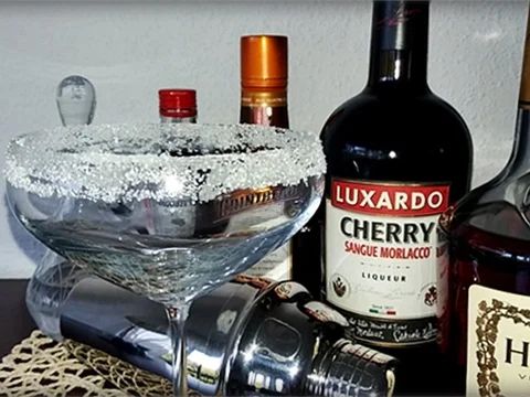 Hennessy - Maraschino Cocktail - Rezept - Bild Nr. 6