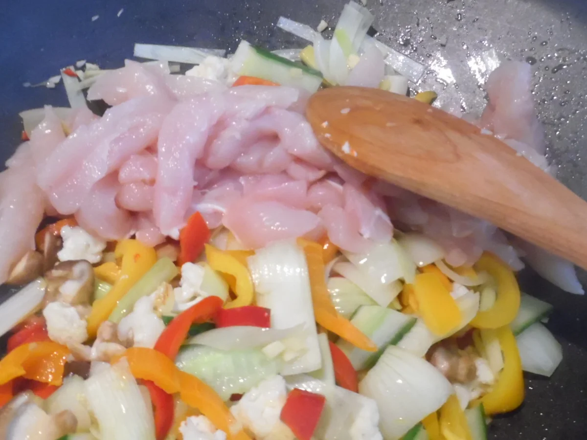 Udon-Chicken-Bowl - Rezept - Bild Nr. 3624