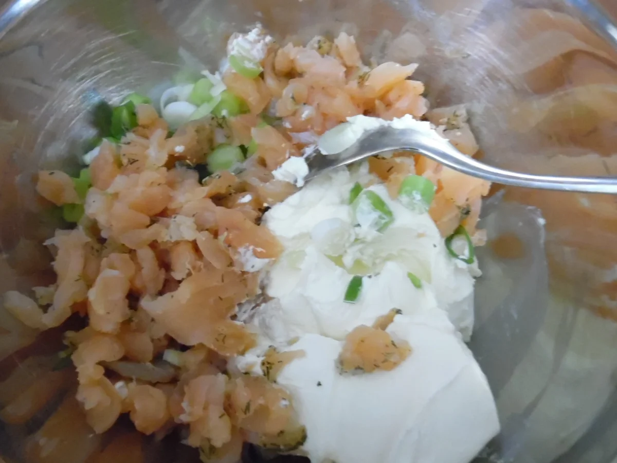 Lachs-Frischkäse-Aufstrich - Rezept - Bild Nr. 3