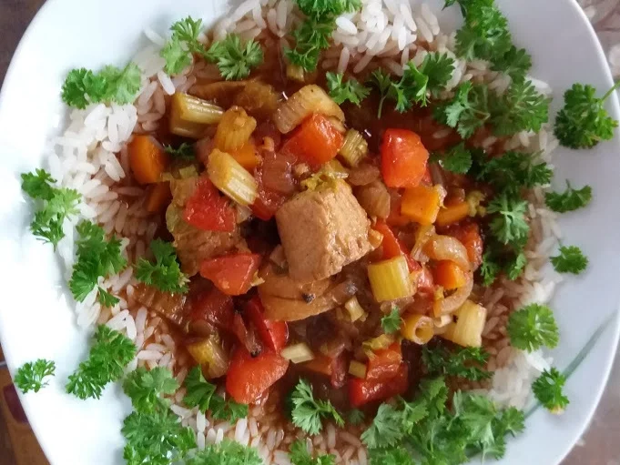 Rezept: Geflügel: Puten-Gulasch Bild Nr. 3621 Geflügel: Puten-Gulasch - Rezept - Bild Nr. 3621