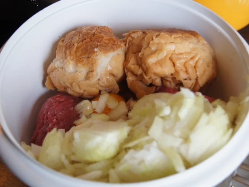 Rindfleischbuletten mit Kräutern - Rezept - Bild Nr. 3624