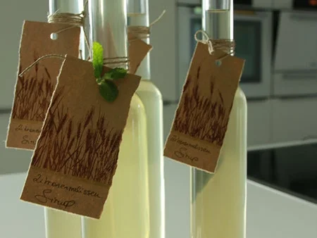 Zitronenmelissensirup - Rezept - Bild Nr. 3625