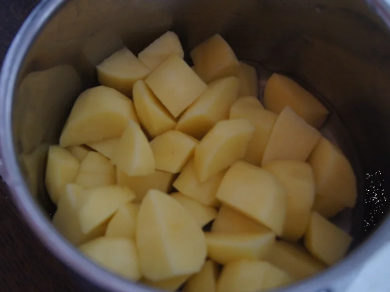 Rezept: Regenbogen-Forelle mit Kartoffel-Meerrettich-Stampf Bild Nr. 3638 Regenbogen-Forelle mit Kartoffel-Meerrettich-Stampf - Rezept - Bild Nr. 3638