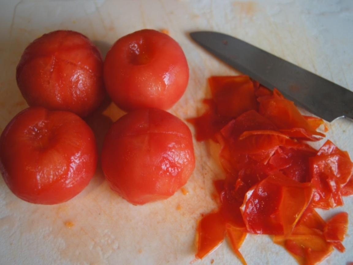 Seelachsfilet auf Tomaten-Paprika-Gemüse - Rezept - kochbar.de