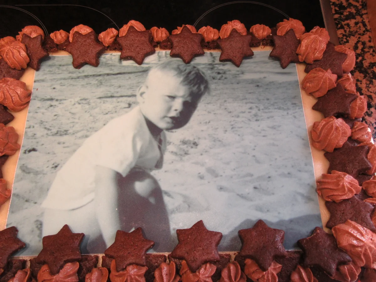 Rezept: Backen - Geburtstagstorte für einen runden Ehrentag Bild Nr. 3656 Backen - Geburtstagstorte für einen runden Ehrentag - Rezept - Bild Nr. 3656