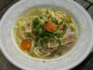 Klassische Hühnersuppe mit regionalem Gemüse und feinen Nudeln - Rezept - Bild Nr. 2