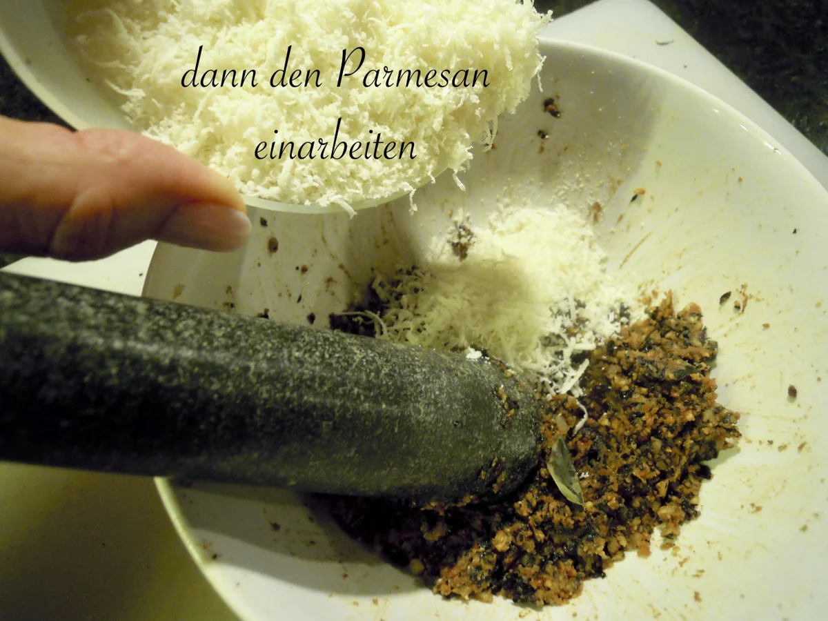 Pesto aus rotem Basilikum - Rezept - Bild Nr. 3678