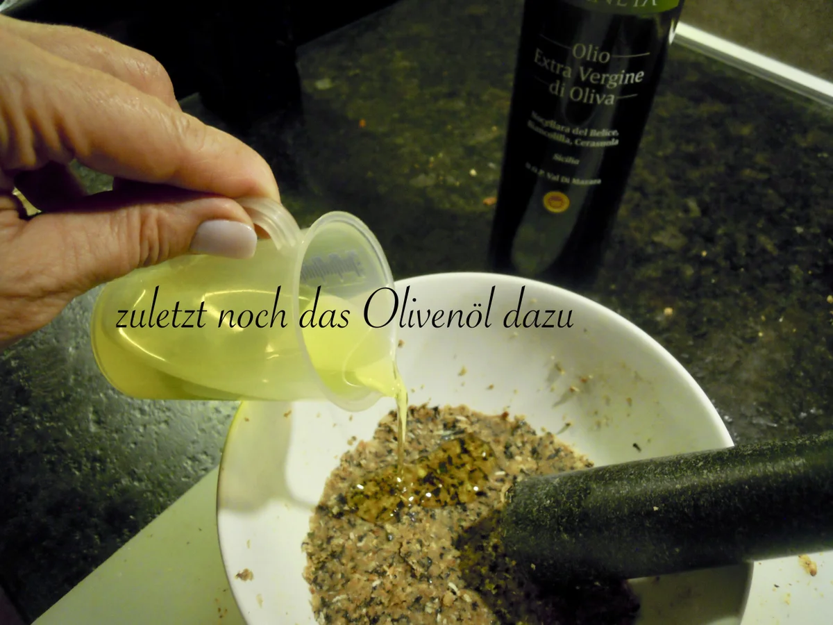 Pesto aus rotem Basilikum - Rezept - Bild Nr. 3680