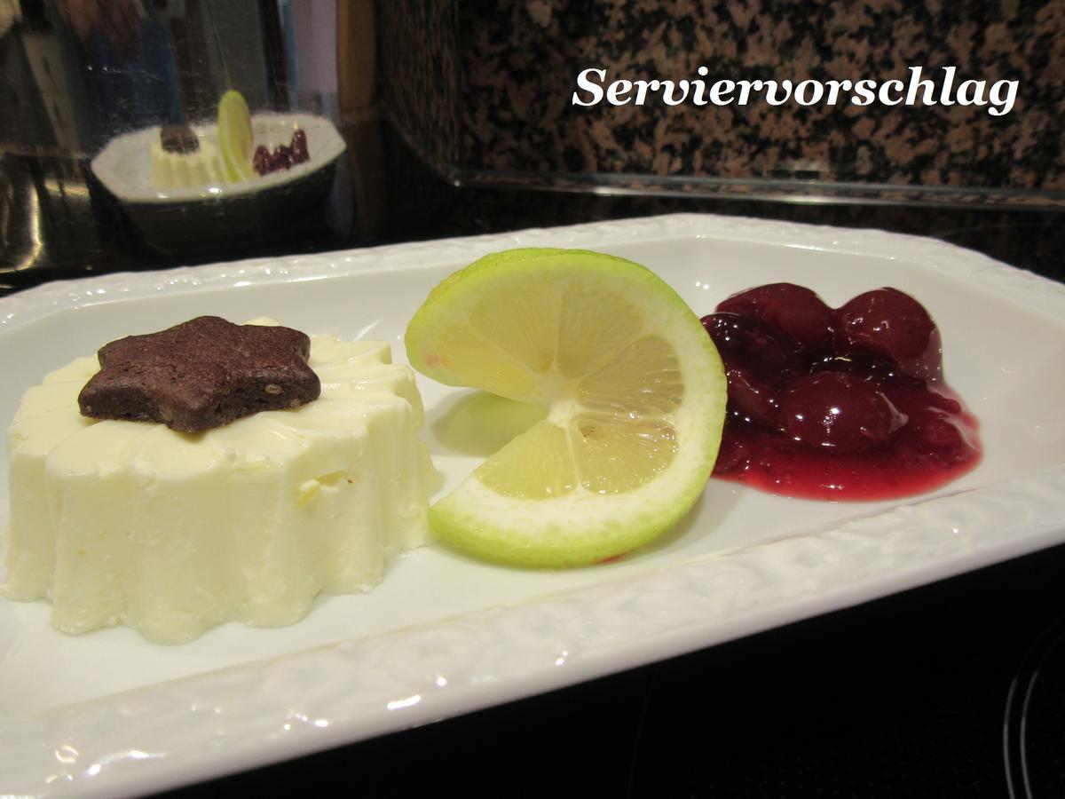 Dessert: Zitronen-Pannacotta auf Kirschgrütze mit Schokoladenkeks - Rezept - Bild Nr. 3676