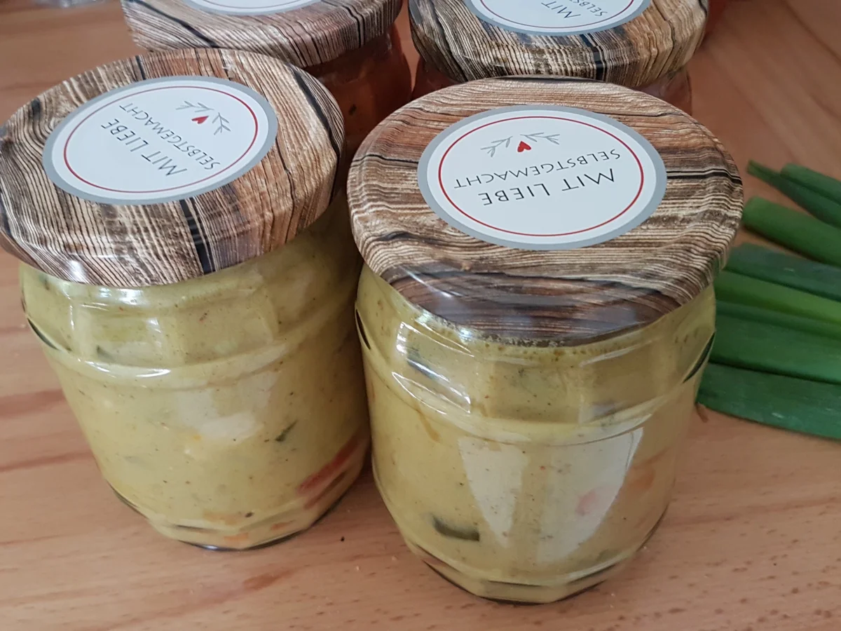 Curry (vegan oder mit Hühnchen) für die Arbeit - Rezept - Bild Nr. 3674