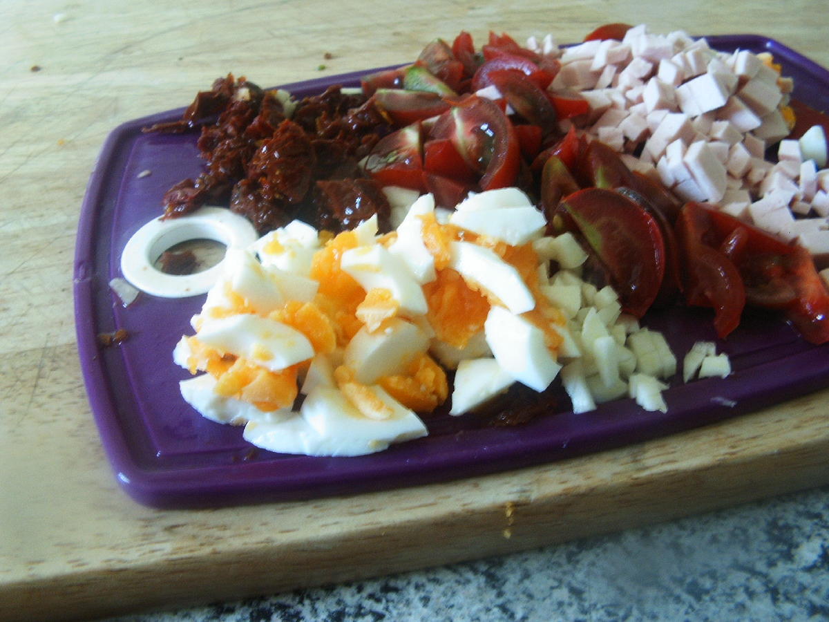 Spaghettisalat mit Spaghetti und Tomaten - Rezept mit Bild - kochbar.de