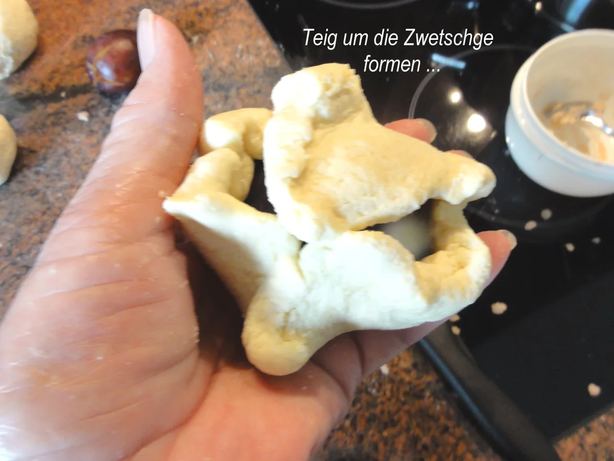 Mürbeteig:   ZWETSCHGEN ~ QUARK ~ KNÖDEL - Rezept - Bild Nr. 3685