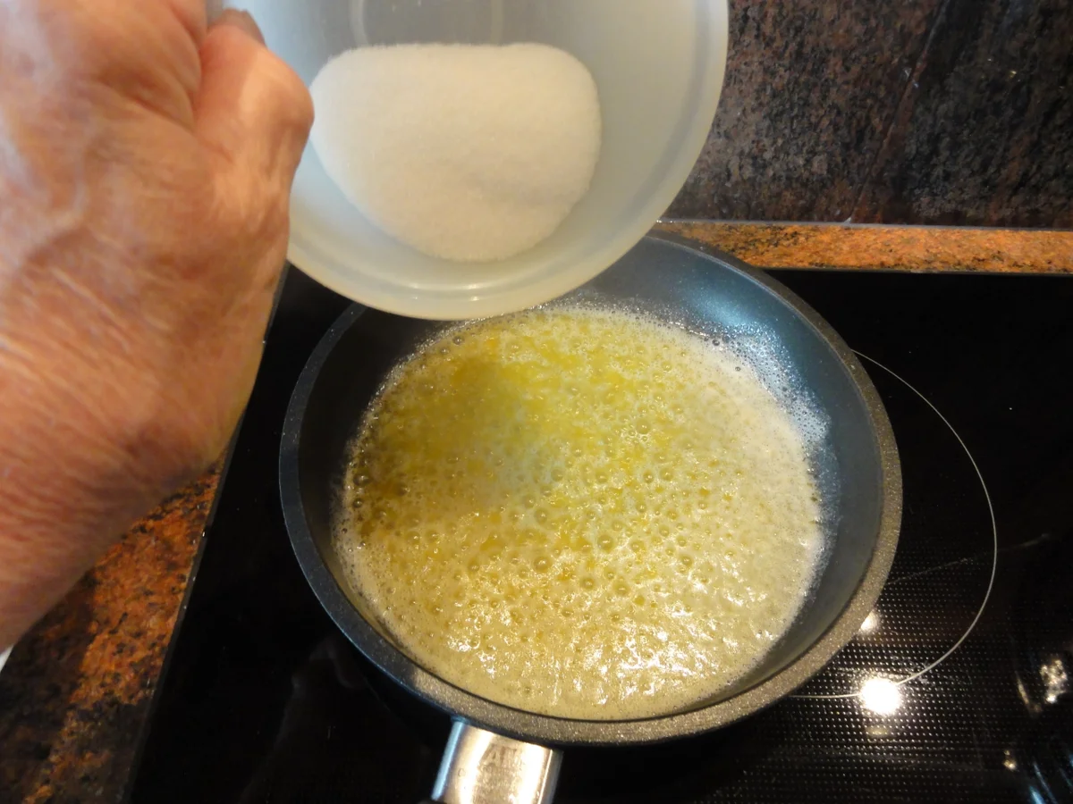 Mürbeteig:   ZWETSCHGEN ~ QUARK ~ KNÖDEL - Rezept - Bild Nr. 3695