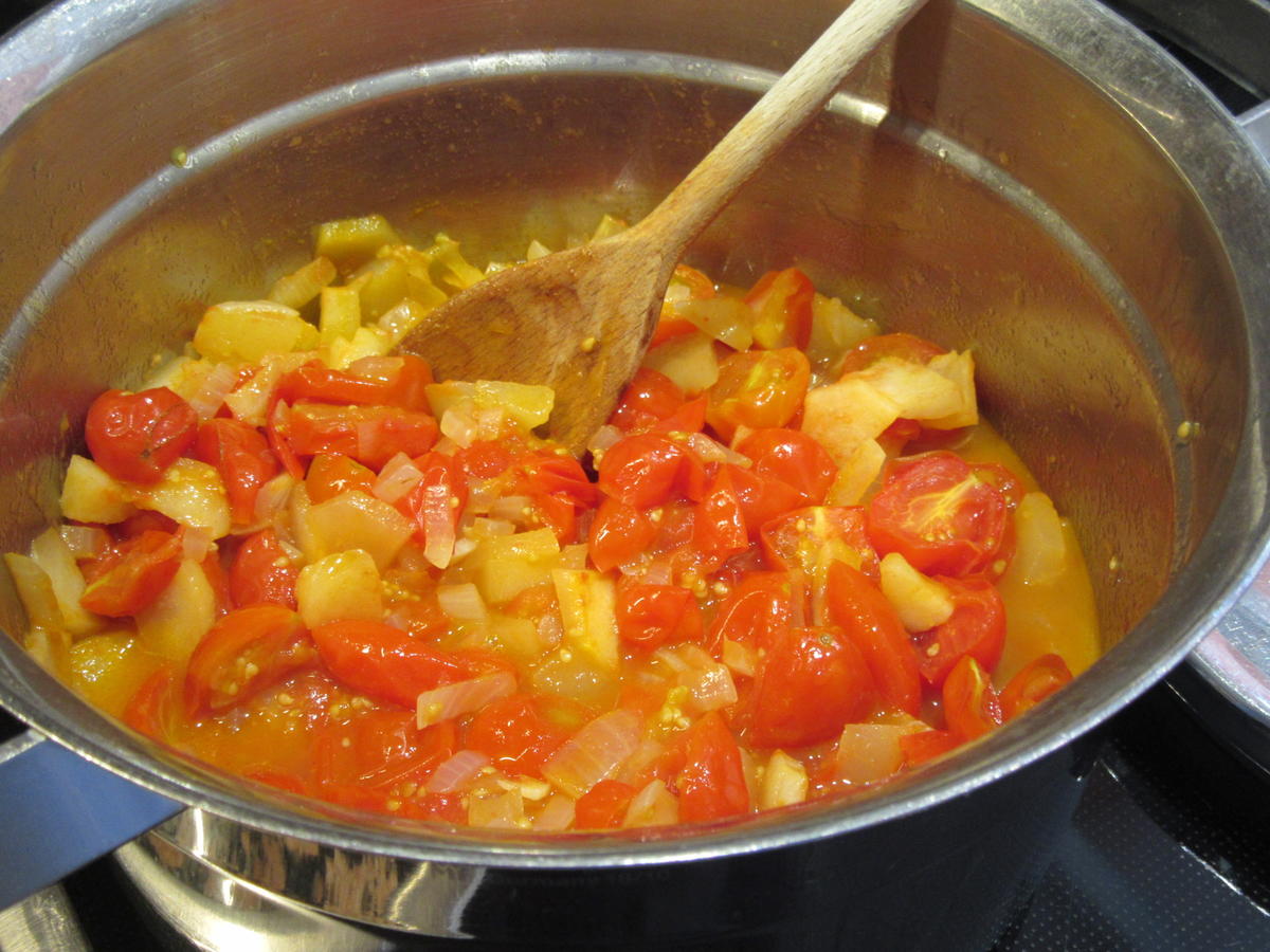 Suppen: Fruchtige Tomatensuppe - Rezept - Bild Nr. 3677