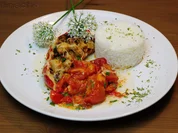 Gefüllte Paprika auf Schmortomaten - Rezept - Bild Nr. 3696