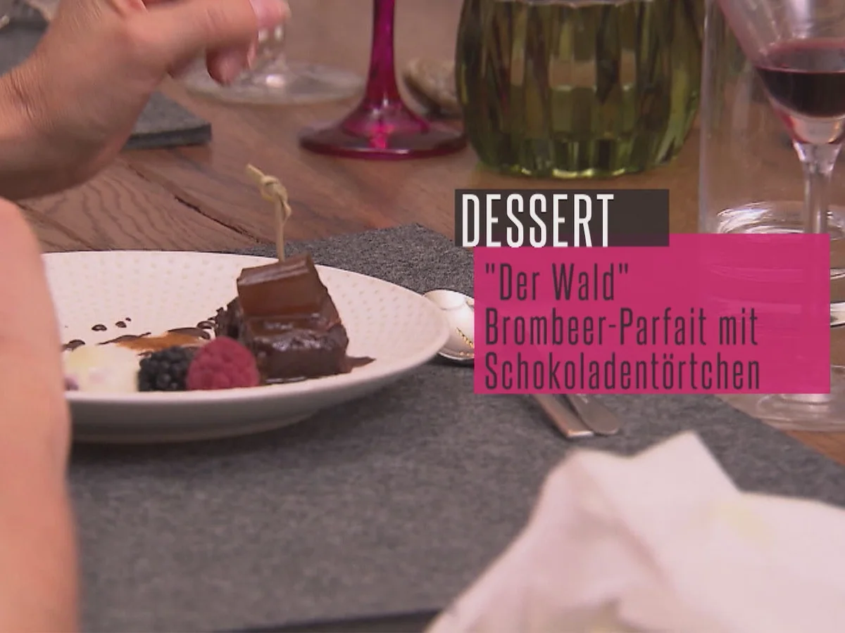 Schokogelee mit Brombeer-Parfait auf Turrón - Rezept - Bild Nr. 2