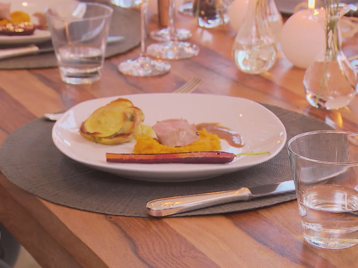 Kalbsfilet mit Kartoffelhaufen und Zweierlei von der Karotte - Rezept - Bild Nr. 2