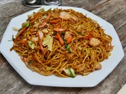 Gebratene Nudeln mit Hühnerfleisch (Chinesisch) - Rezept - Bild Nr. 3706