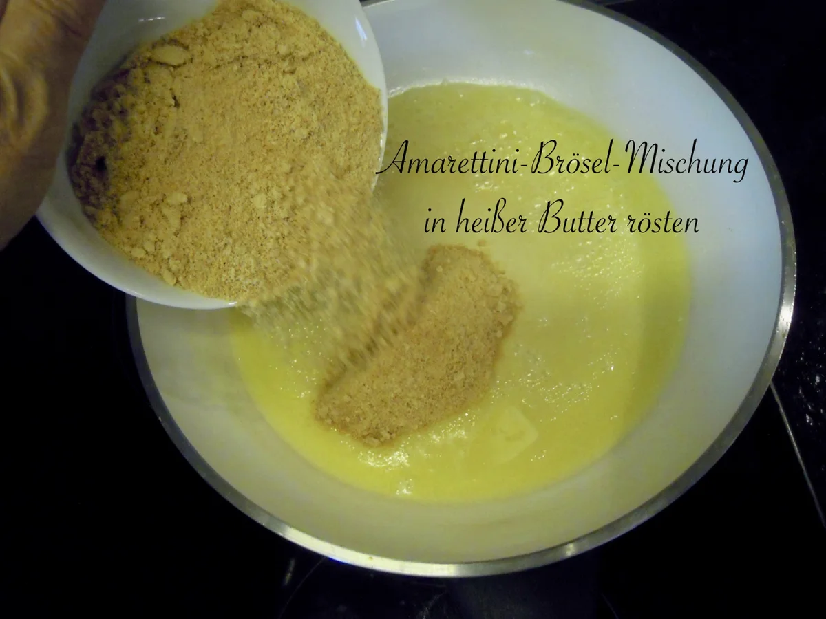 Zwetschgen Knödel mit Marzipanfüllung und Amarettinibröseln - Rezept - Bild Nr. 3710