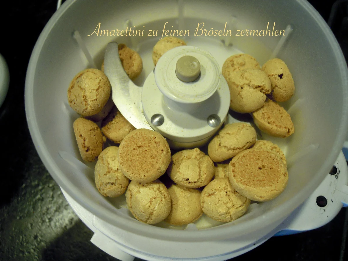 Zwetschgen Knödel mit Marzipanfüllung und Amarettinibröseln - Rezept - Bild Nr. 3713