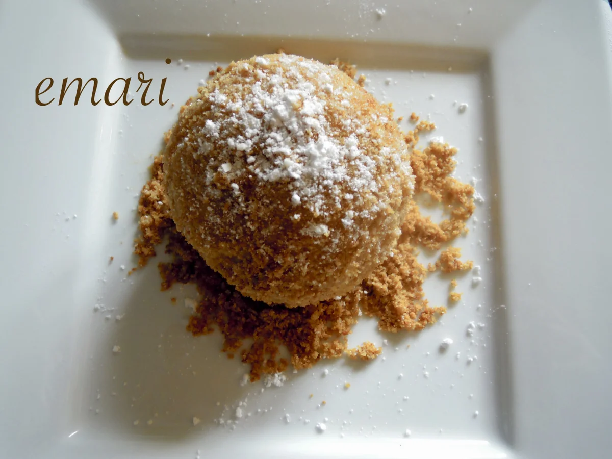 Zwetschgen Knödel mit Marzipanfüllung und Amarettinibröseln - Rezept - Bild Nr. 3714